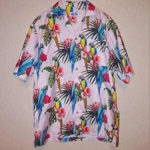 Uzzi Amphibious Gear Aloha Shirt Men’s Size Medium pink With Parrots Print